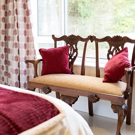 Отель The Merry Monk