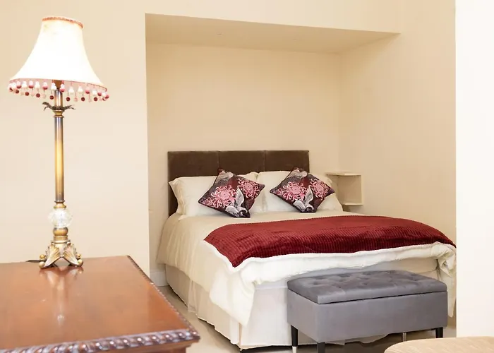 The Merry Monk Hotel Ballina (Mayo)