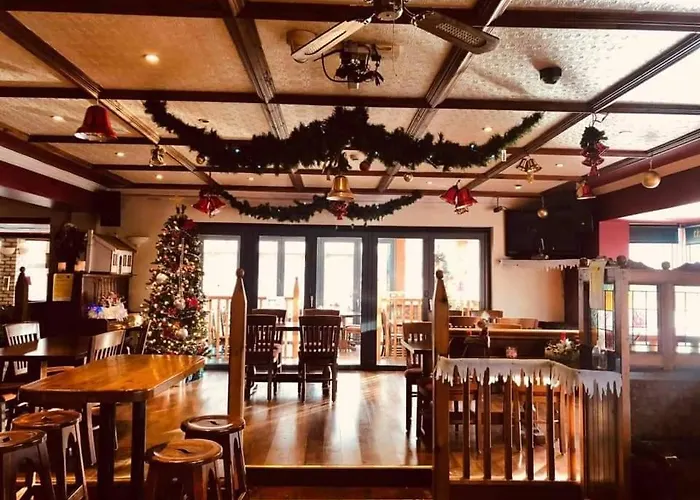 Hotel The Merry Monk *